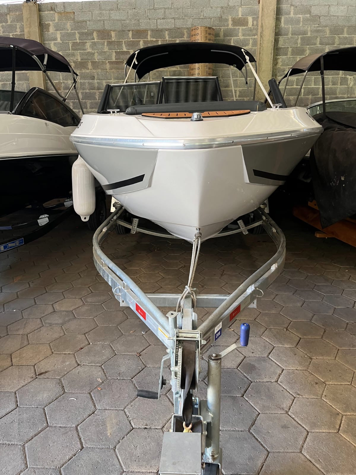 Lancha Barco Ventura 195 Crossover