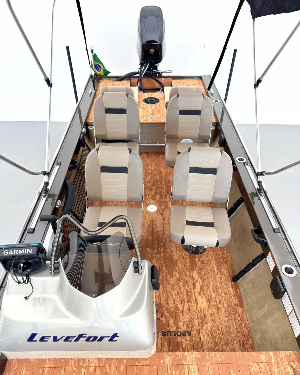 Barco lancha Levefort Apolus 600 + Motor popa Mercury 60HP ELPT EF + Carreta rodoviária