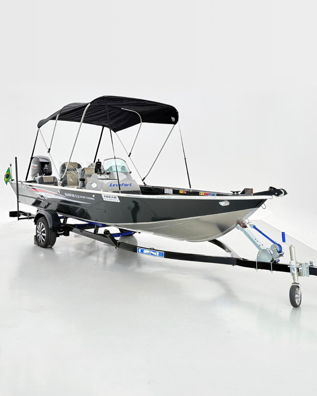 Barco Levefort Marfim 6.0 Sport Fishing Freestyle + Motor 60HP + Carreta rodoviária