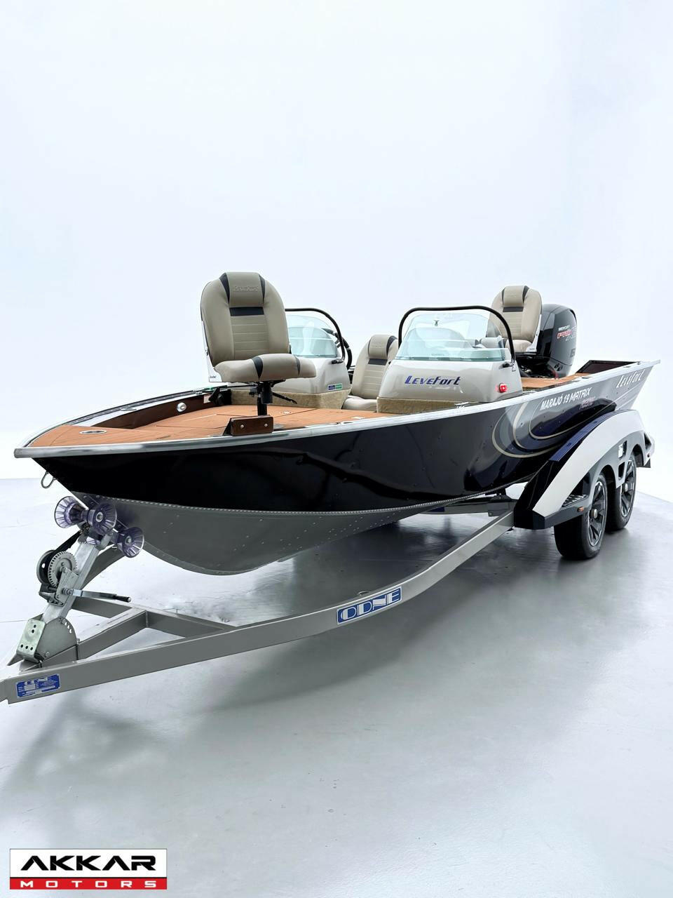 Levefort Marajó Matrix 19 Special Series + Motor Mercury PROXS 150HP + CARRETA RODOVIARIA