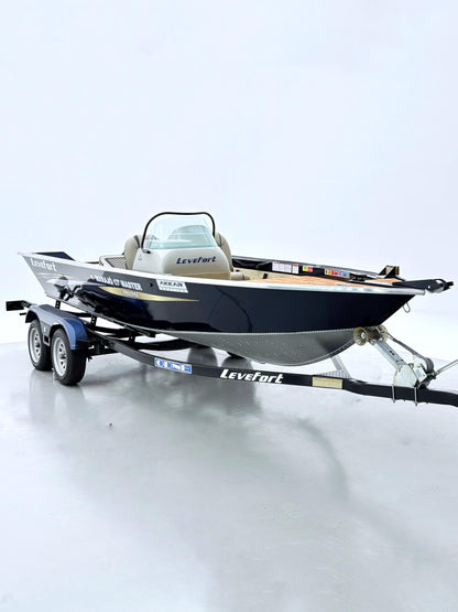 Barco Lancha Levefort Marajó 17 Master Freestyle Special Series + Motor Yamaha F115 + Carreta rodoviária