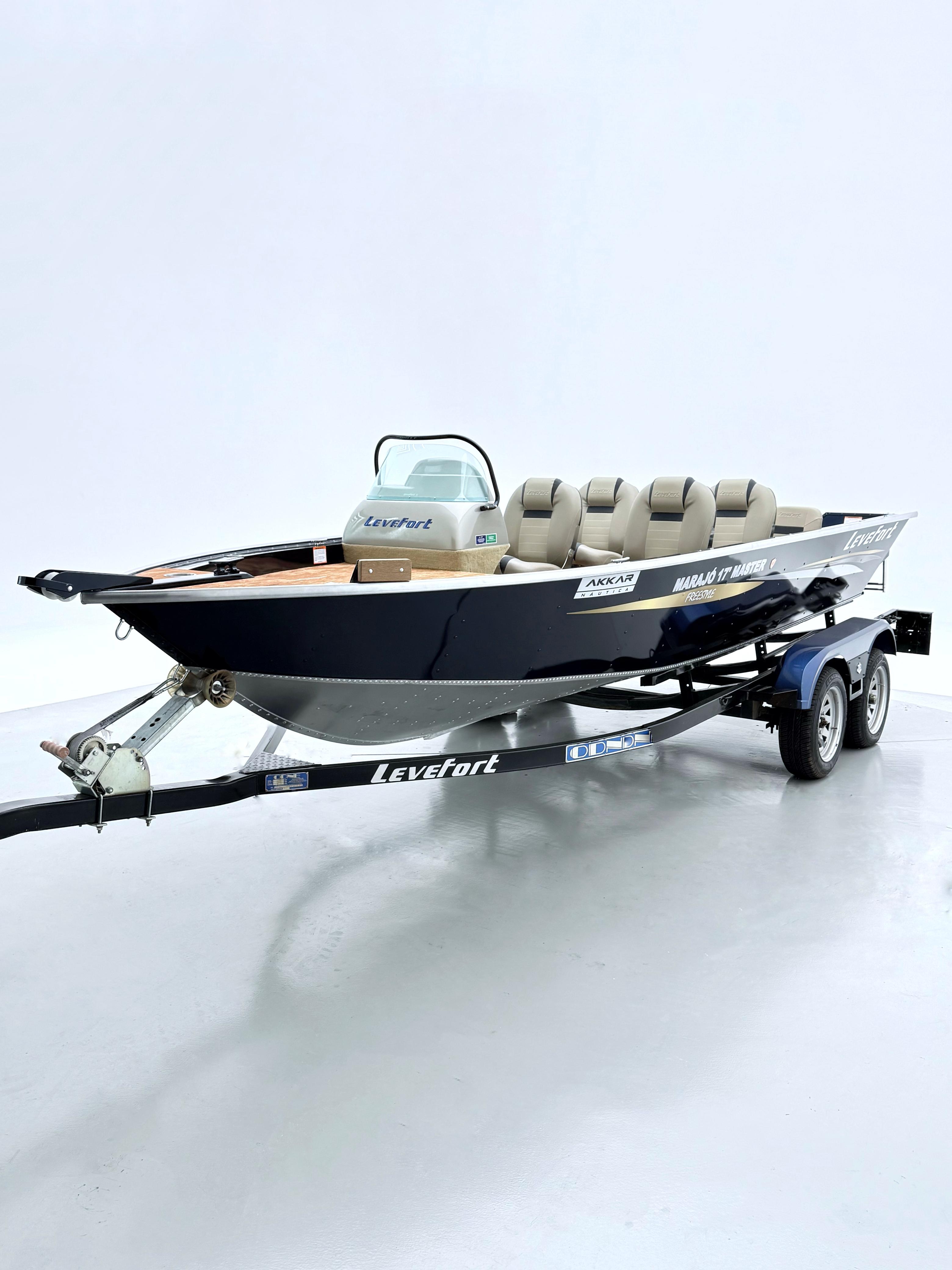 Barco Lancha Levefort Marajó 17 Master Freestyle Special Series + Motor Mercury 100HP ELPT 4T + Carreta rodoviária
