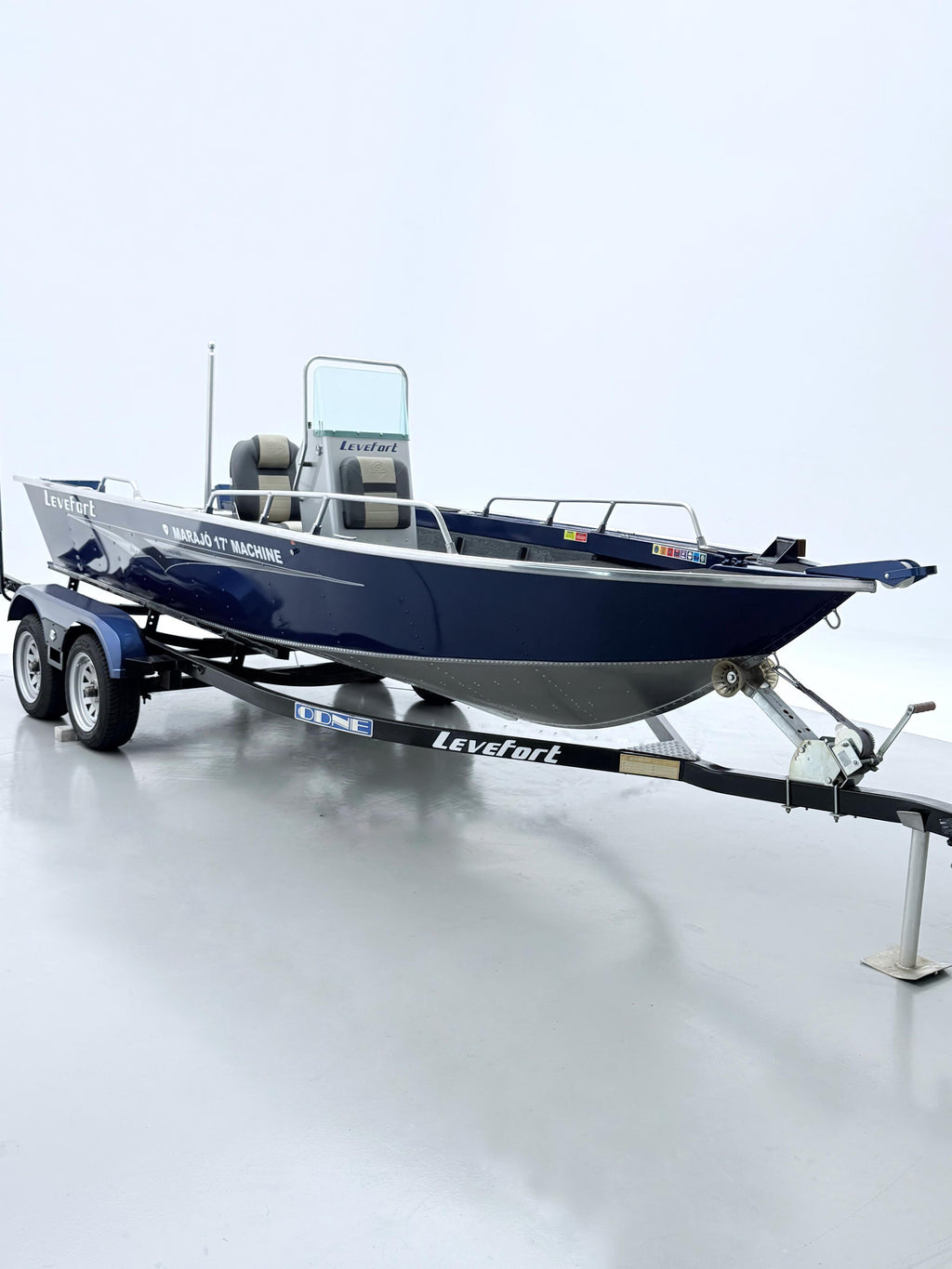 Barco Levefort Marajó Machine Fisharound + Motor 60HP + Carreta rodoviária