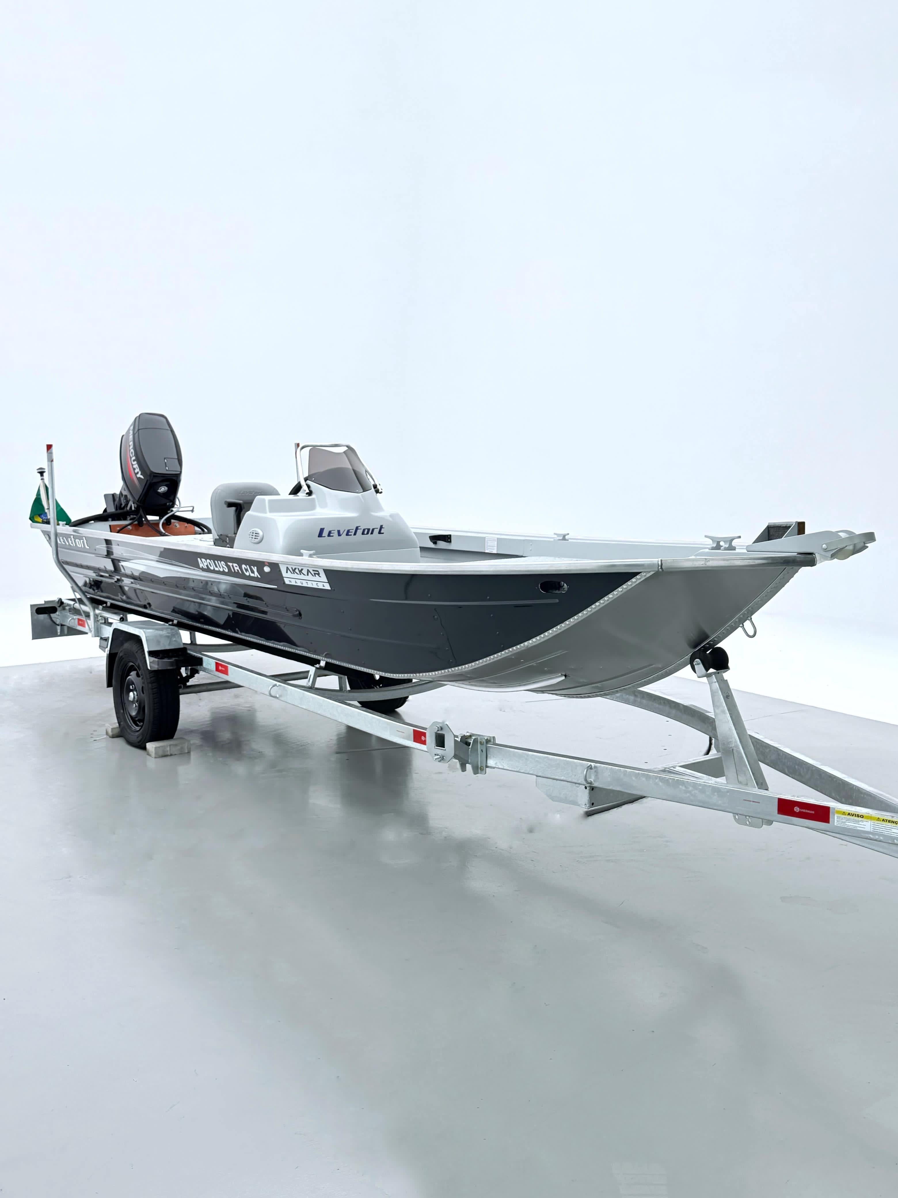 Barco lancha Levefort Apolus TR CLX + Motor popa Mercury 50HP ELPTO + Carreta rodoviária