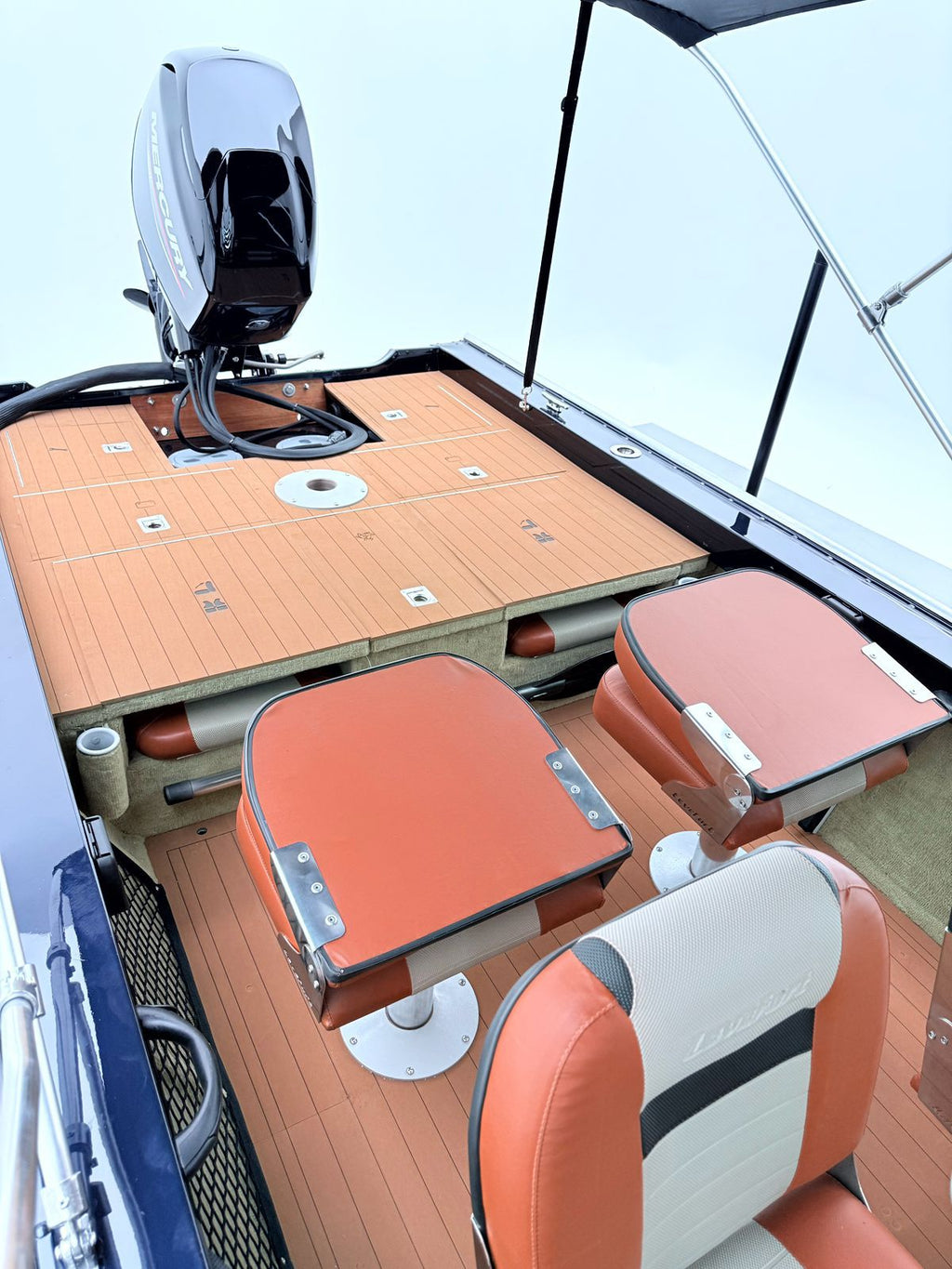 Barco Levefort Marfim Sport Fishing Freestyle 6.0 + Motor 60HP + Carreta rodoviária