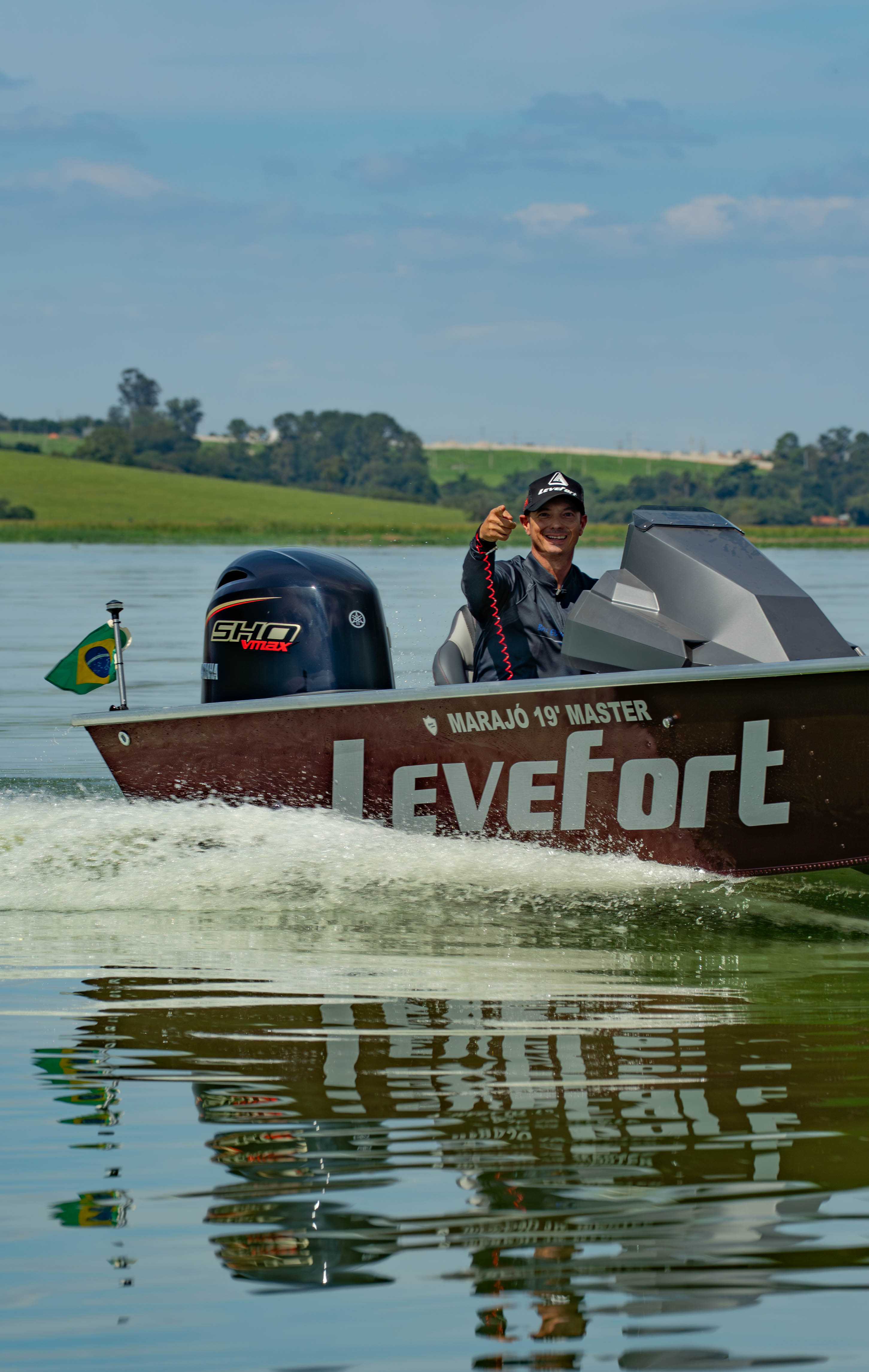 Levefort Marajó 19 Master BASS EDITION + Motor Mercury 115 PROXS e Carretinha